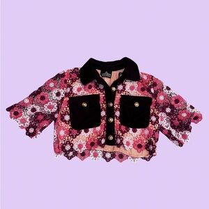 NWT Angie Floral Lace Cropped Button Up